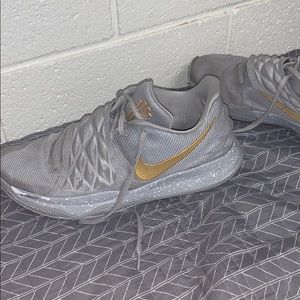 Nike Kyrie men’s shoes